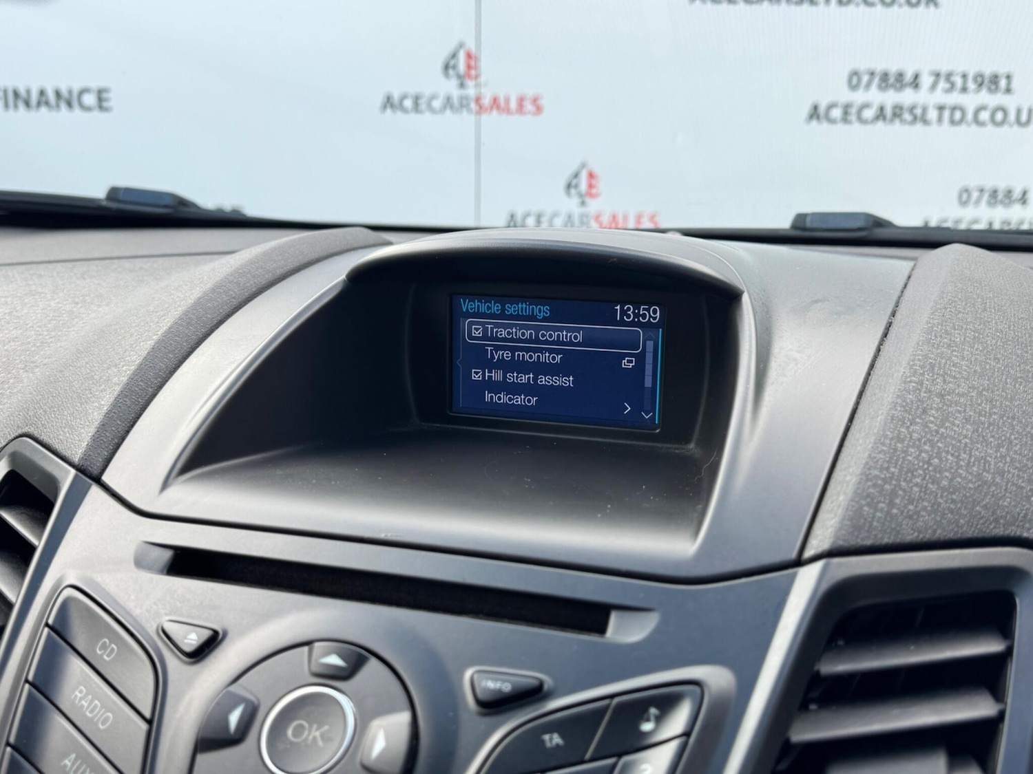 Used Ford Fiesta 2017 for sale - 76371684: Photo 31