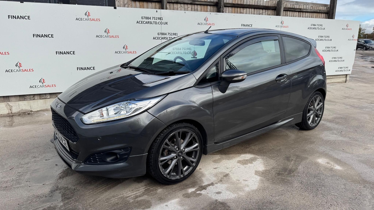Used Ford Fiesta 2017 for sale - 76371684: Photo 4