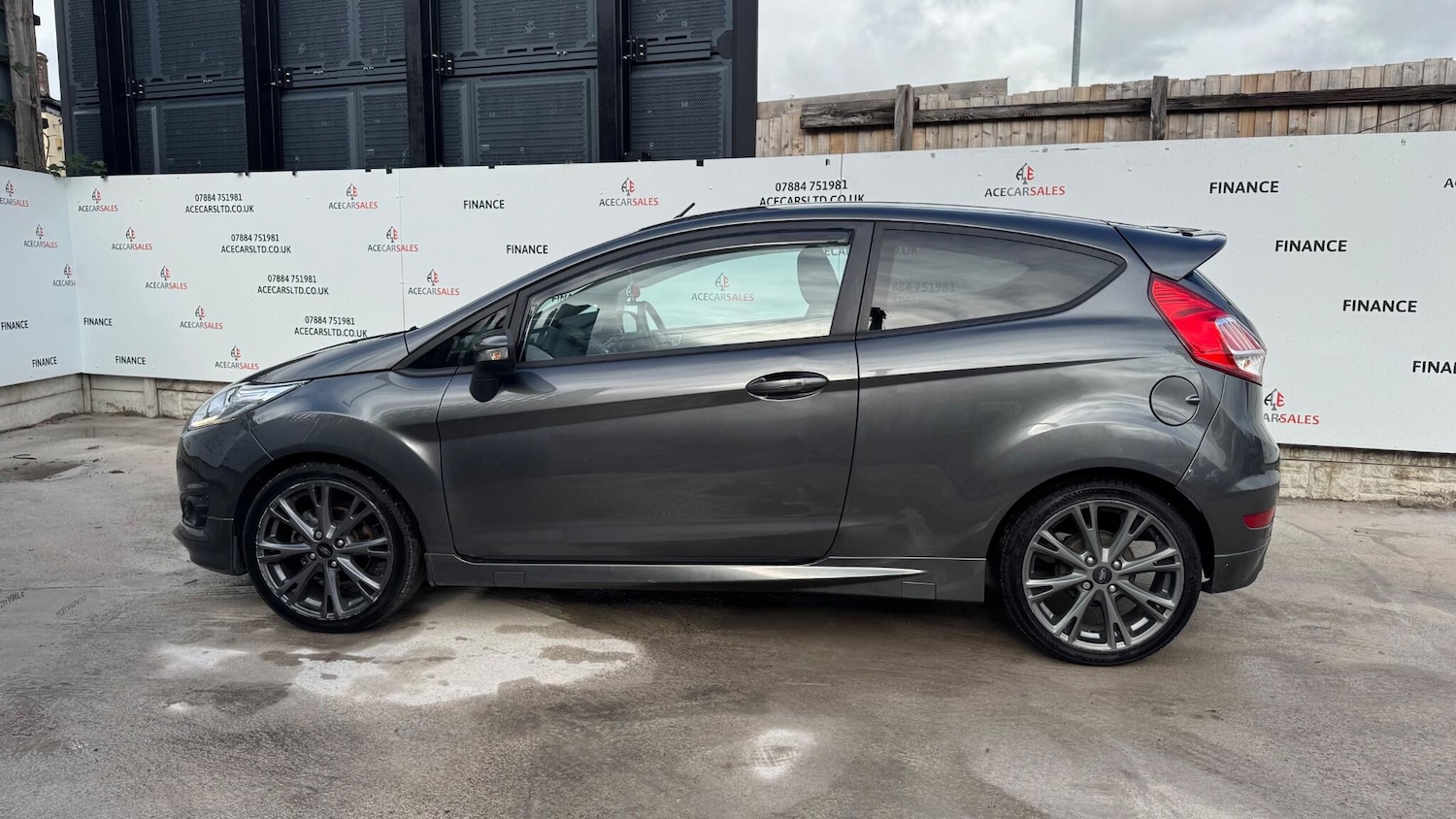 Used Ford Fiesta 2017 for sale - 76371684: Photo 5