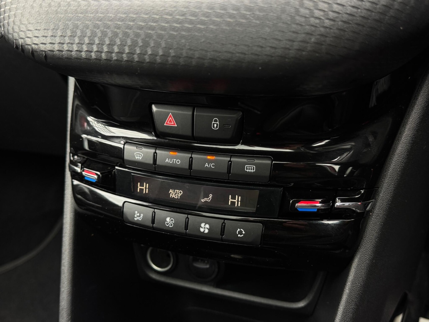 Used Peugeot 2008 2019 for sale - 77824474: Photo 24