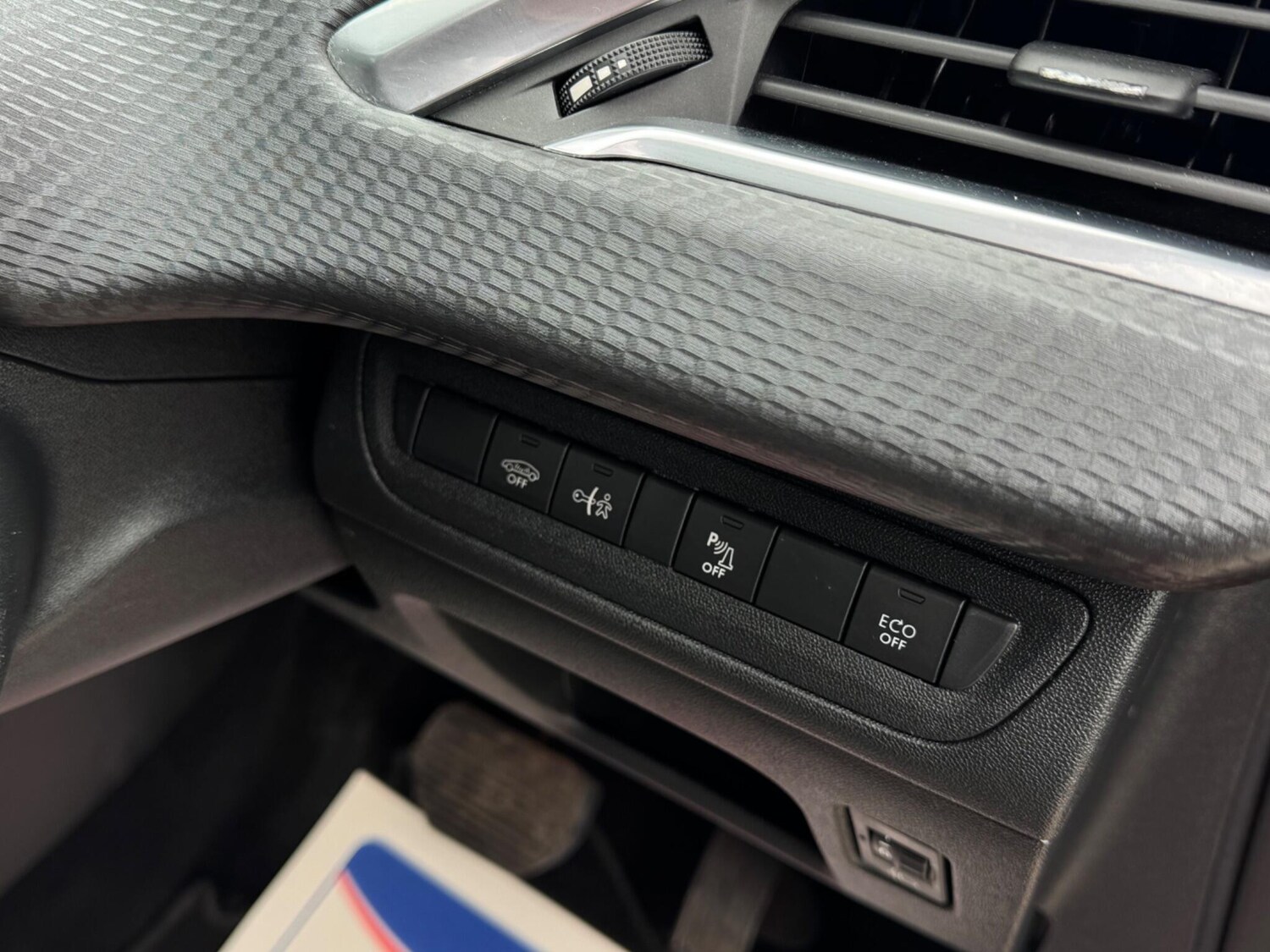 Used Peugeot 2008 2019 for sale - 77824474: Photo 57