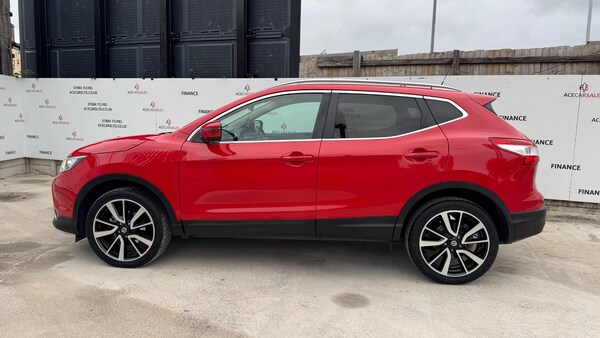 Used Nissan Qashqai 2017 for sale - 76239534: Photo 5
