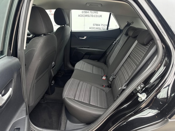 Used Kia Stonic 2017 for sale - 76284437: Photo 16