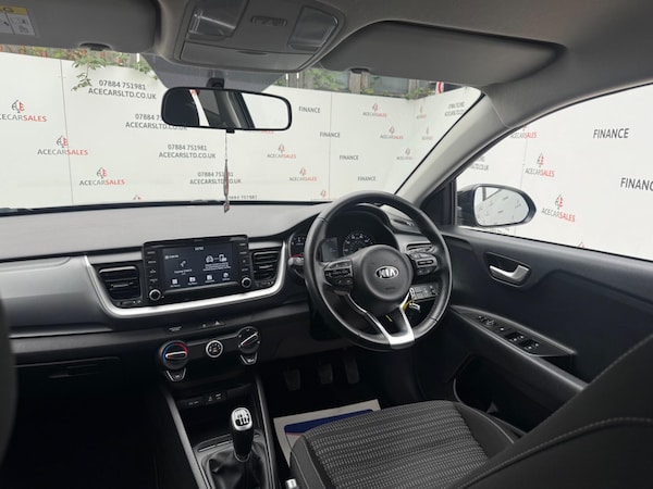 Used Kia Stonic 2017 for sale - 76284437: Photo 20