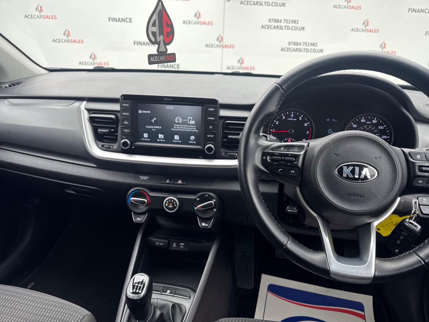 Used Kia Stonic 2017 for sale - 76284437: Photo 22