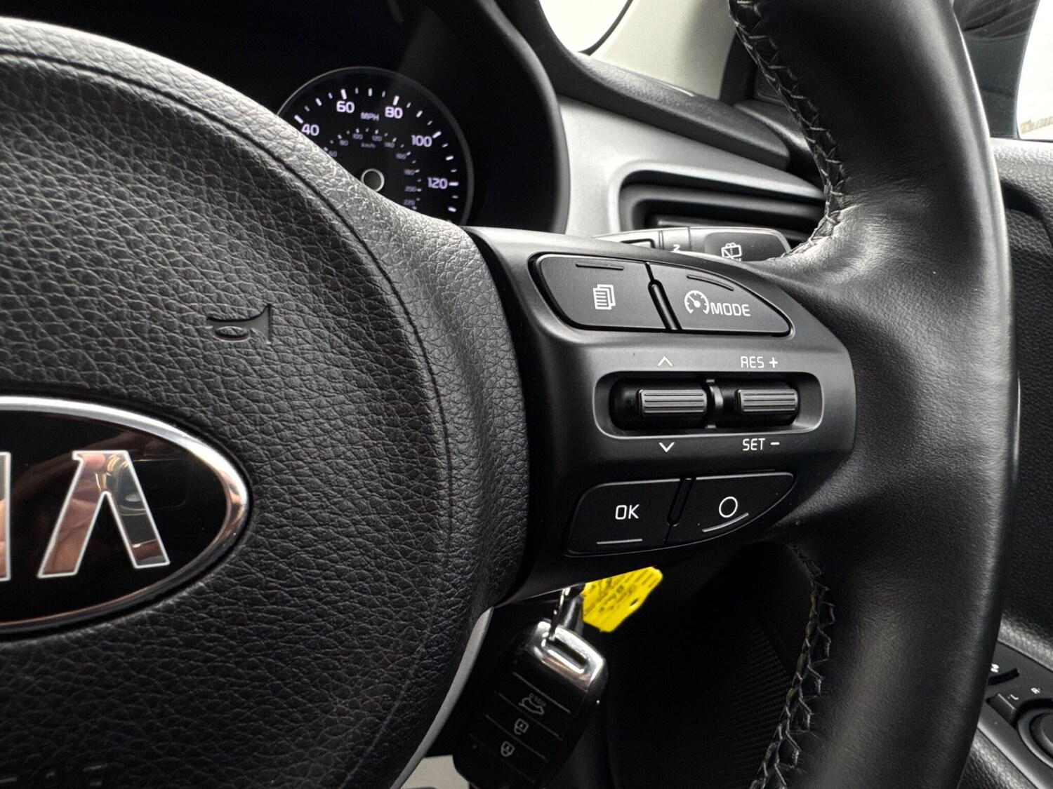 Used Kia Stonic 2017 for sale - 76284437: Photo 31