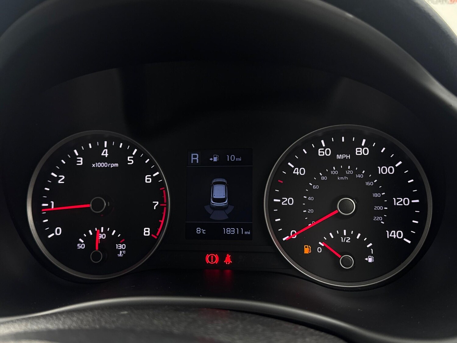 Used Kia Stonic 2017 for sale - 76284437: Photo 42