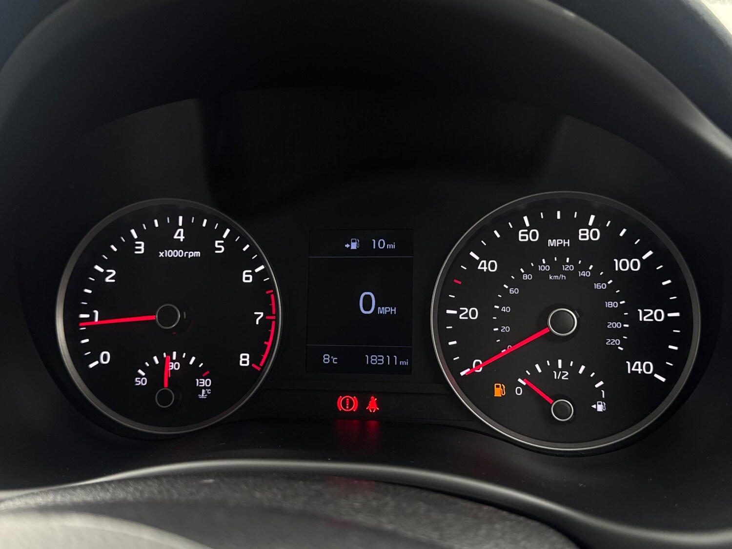 Used Kia Stonic 2017 for sale - 76284437: Photo 43