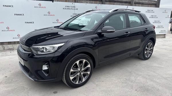 Used Kia Stonic 2017 for sale - 76284437: Photo 4