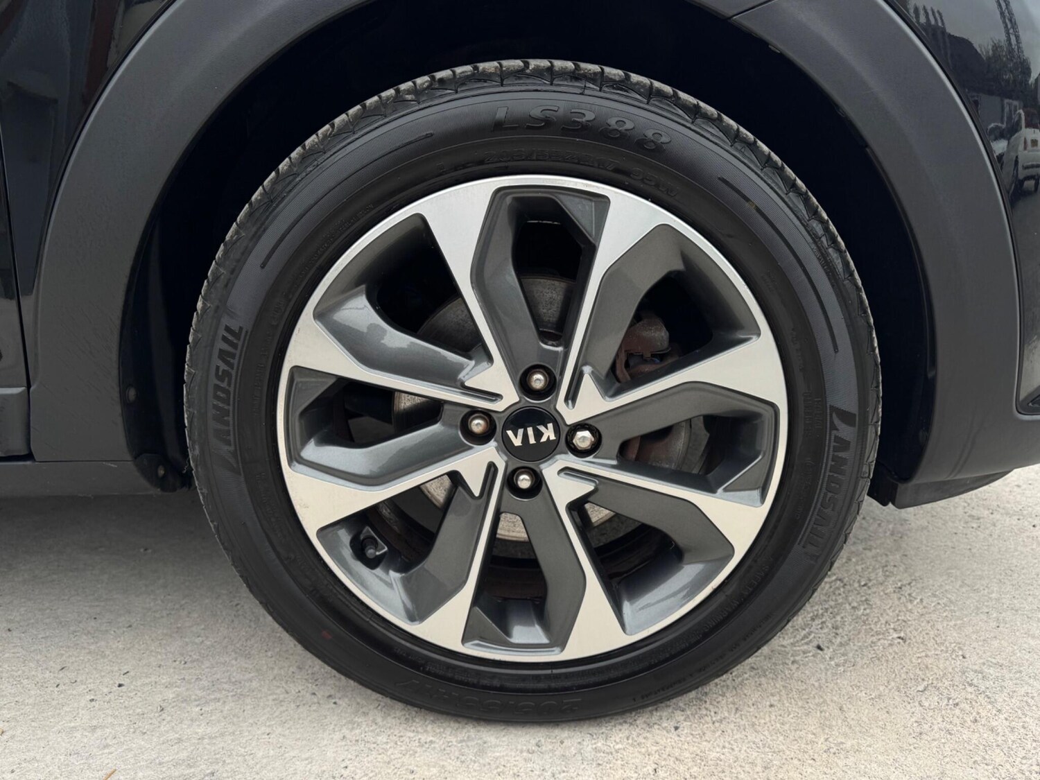 Used Kia Stonic 2017 for sale - 76284437: Photo 53