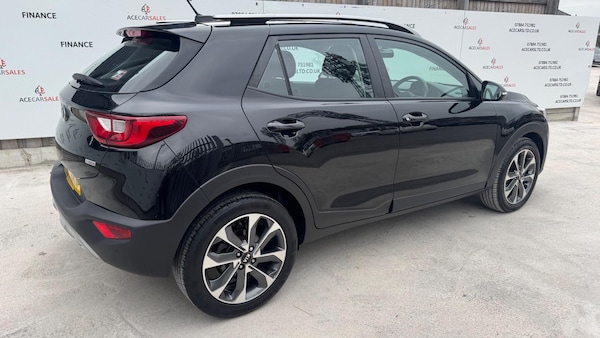 Used Kia Stonic 2017 for sale - 76284437: Photo 8