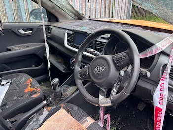 Used Kia Stonic 2017 for sale - 79348433: Photo