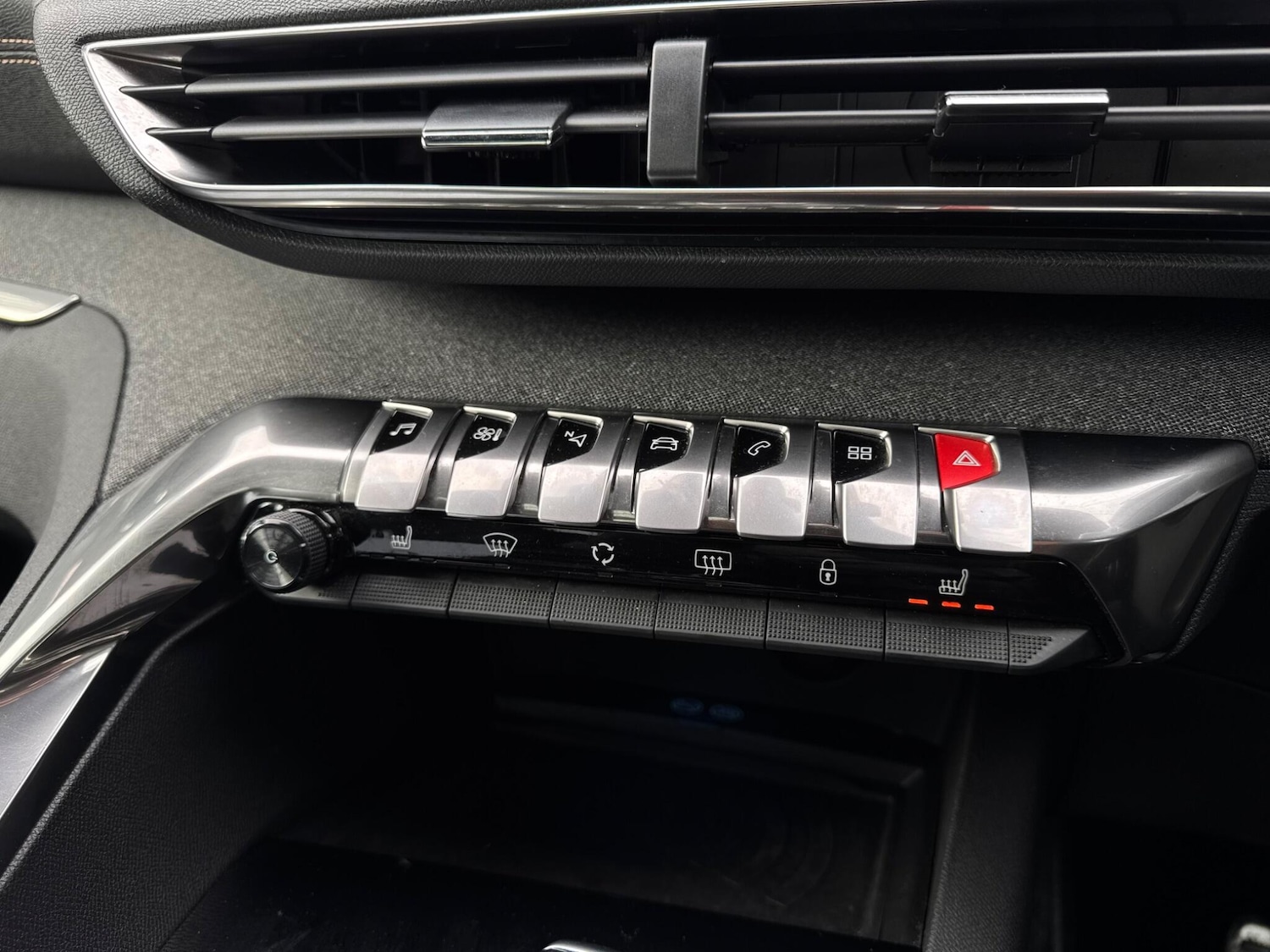 Used Peugeot 3008 2019 for sale - 76307421: Photo 27