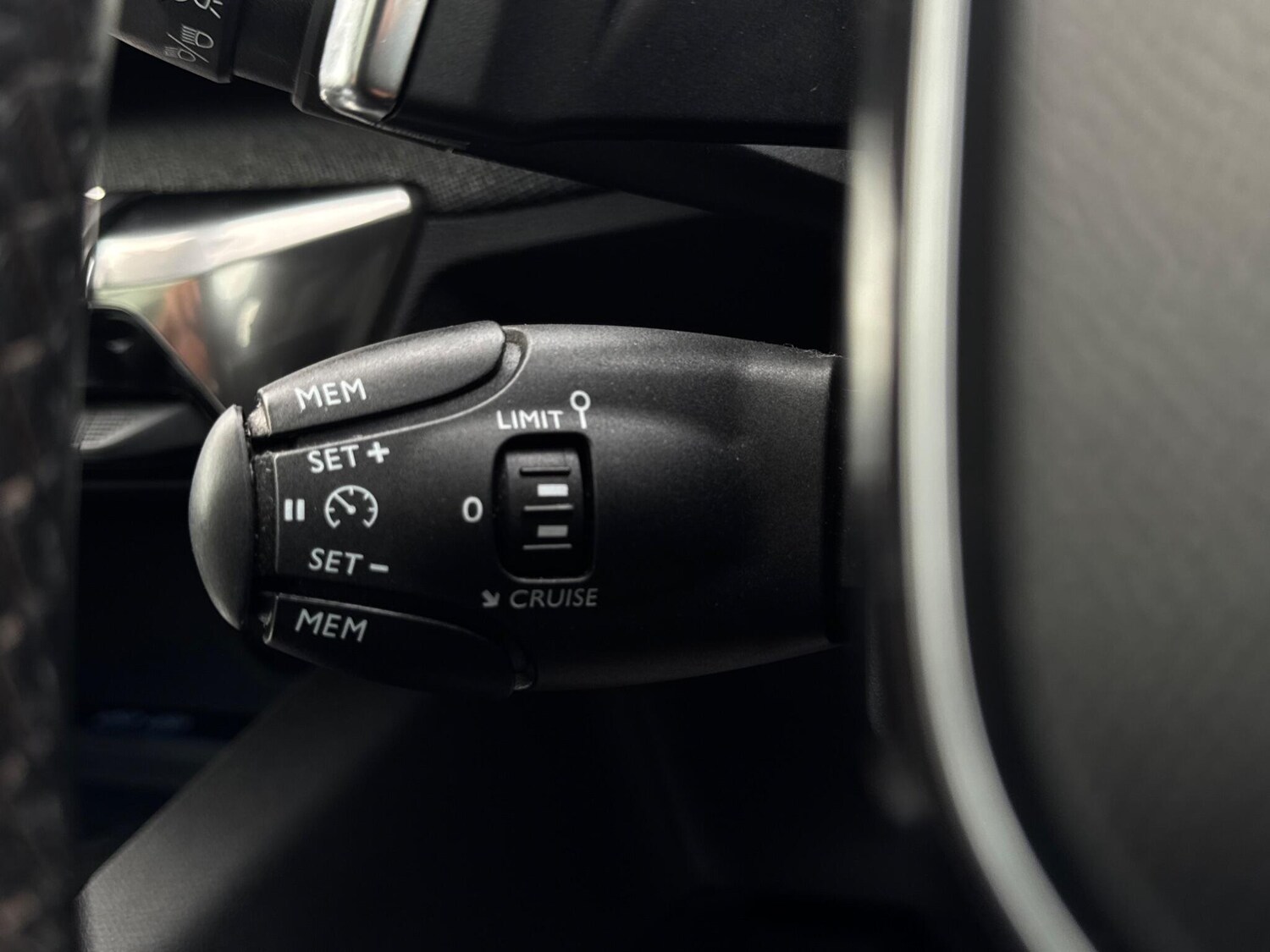 Used Peugeot 3008 2019 for sale - 76307421: Photo 32