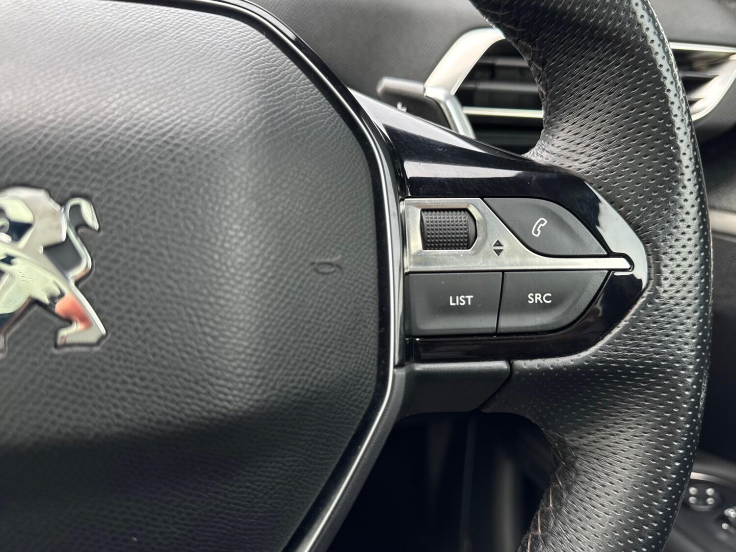 Used Peugeot 3008 2019 for sale - 76307421: Photo 36