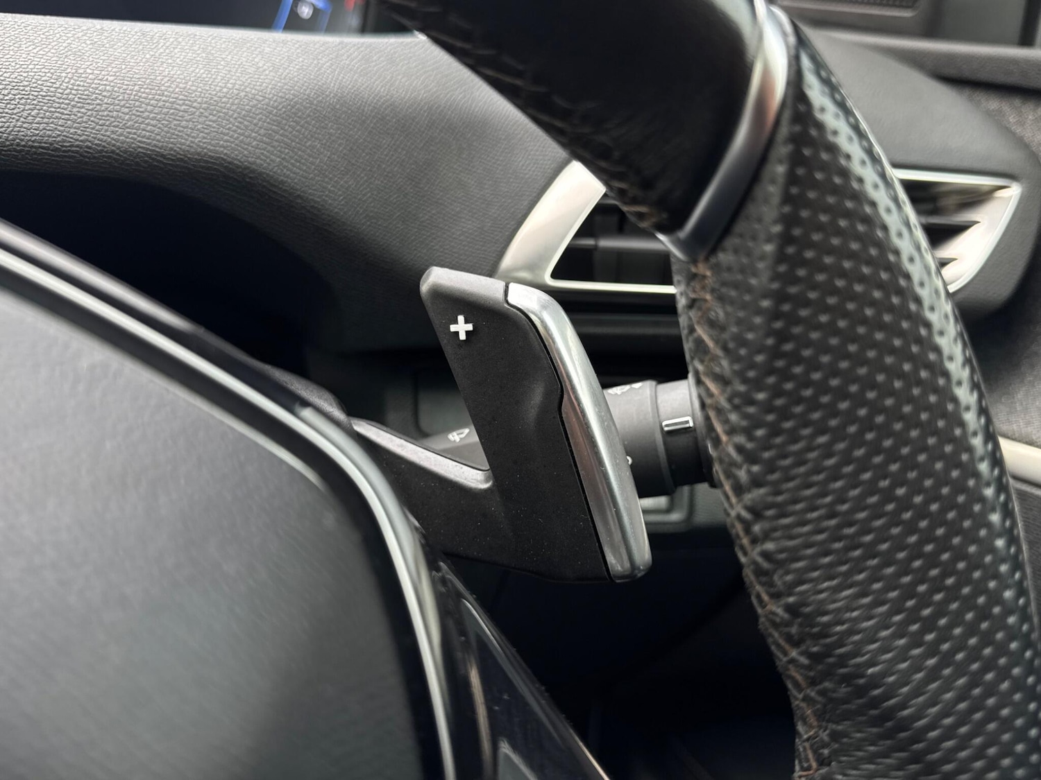 Used Peugeot 3008 2019 for sale - 76307421: Photo 37