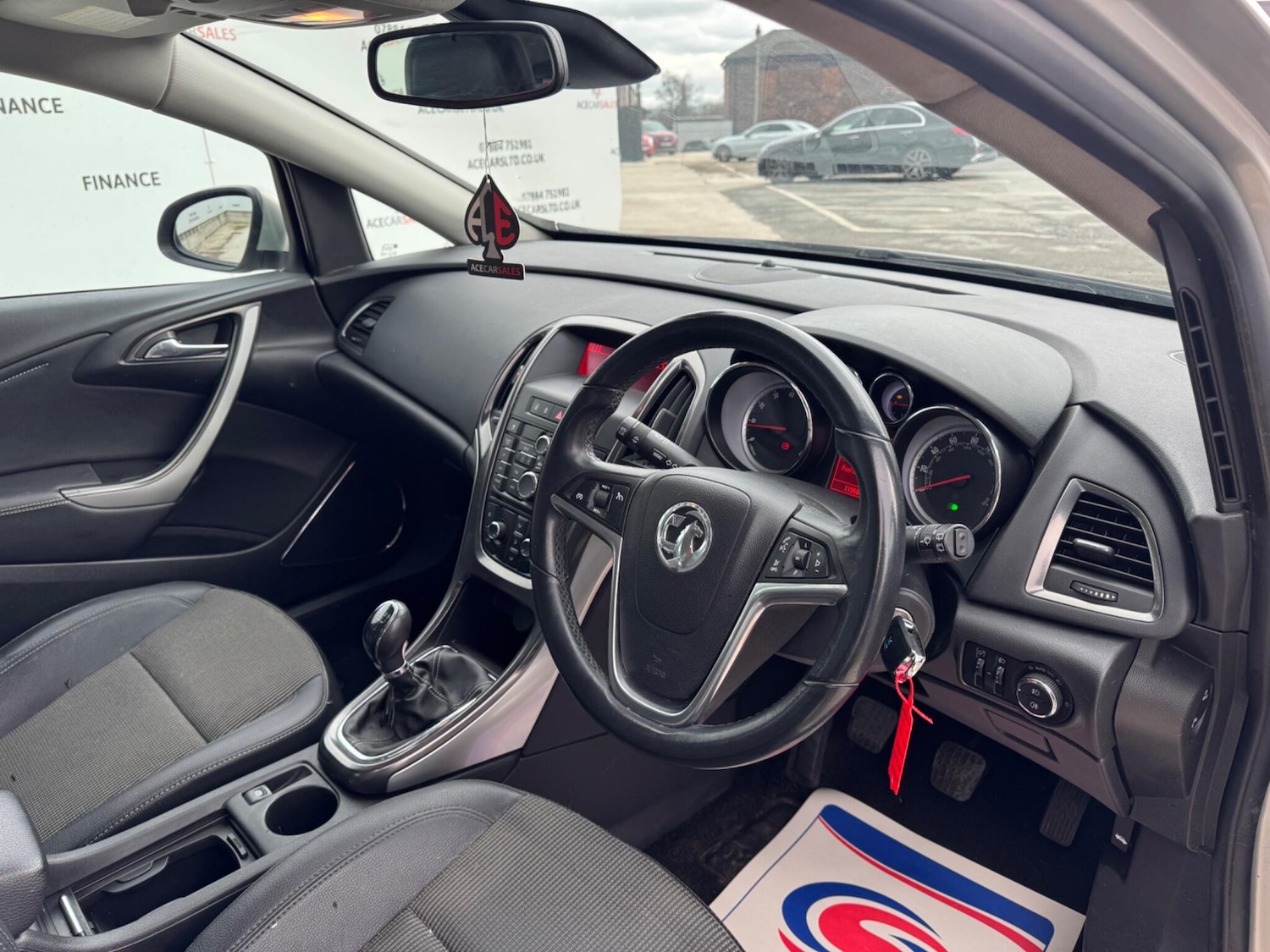 Used Vauxhall Astra 2010 for sale - 77883118: Photo 10