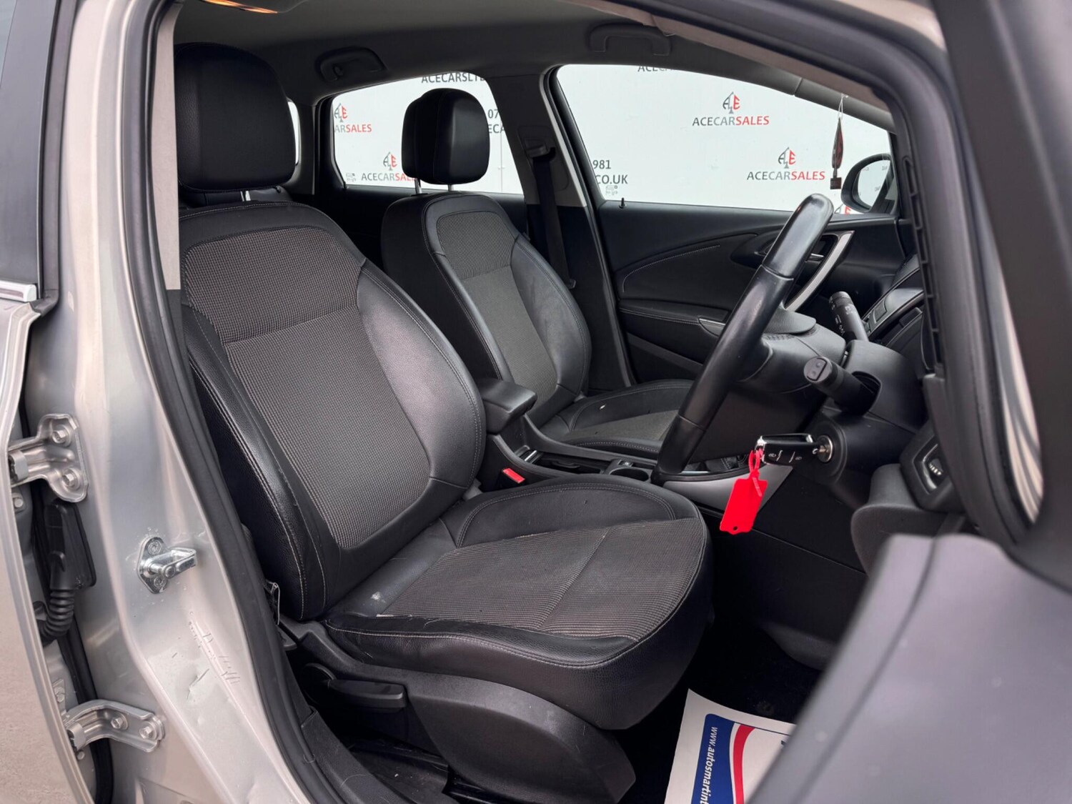 Used Vauxhall Astra 2010 for sale - 77883118: Photo 11