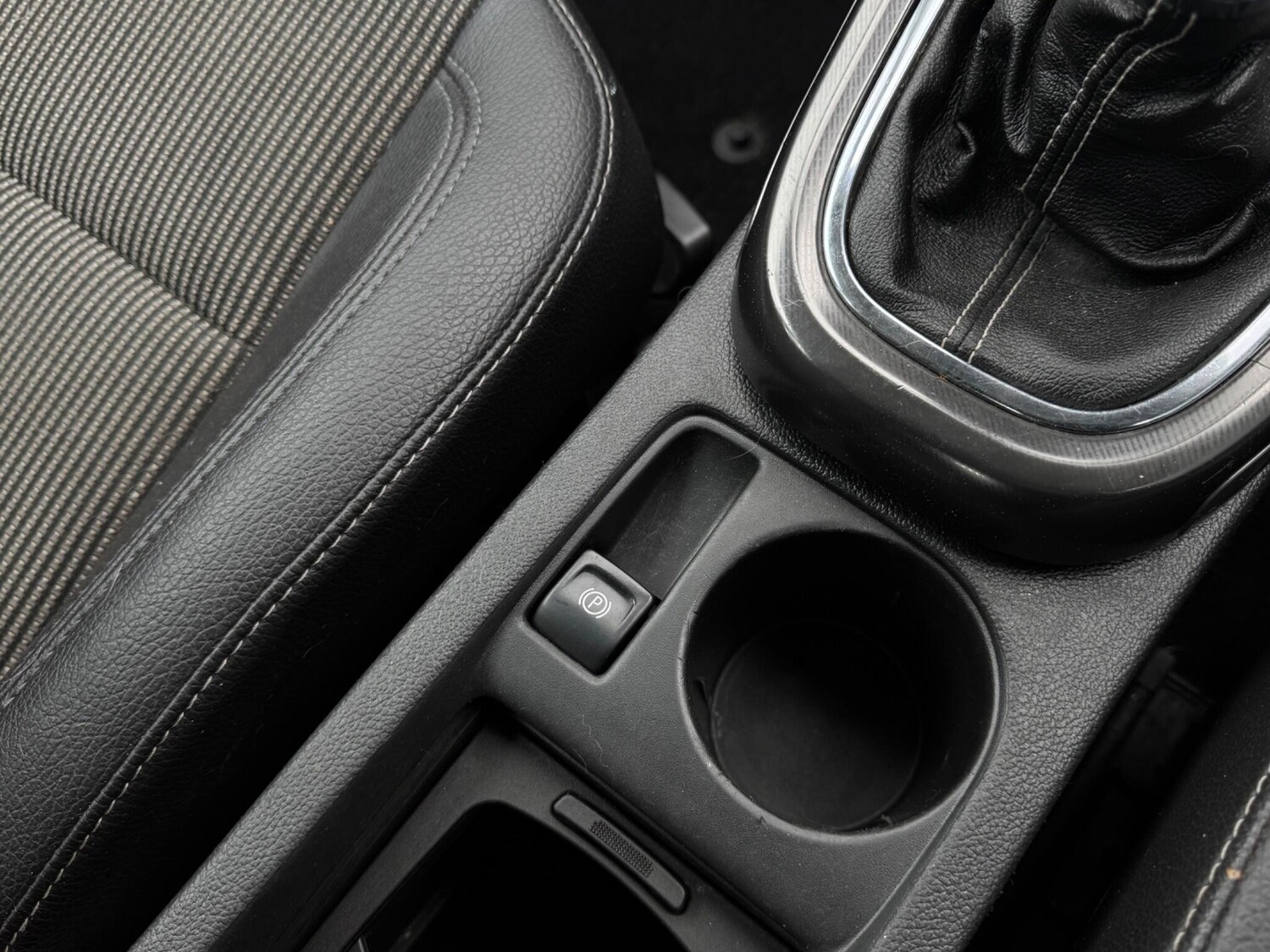 Used Vauxhall Astra 2010 for sale - 77883118: Photo 18