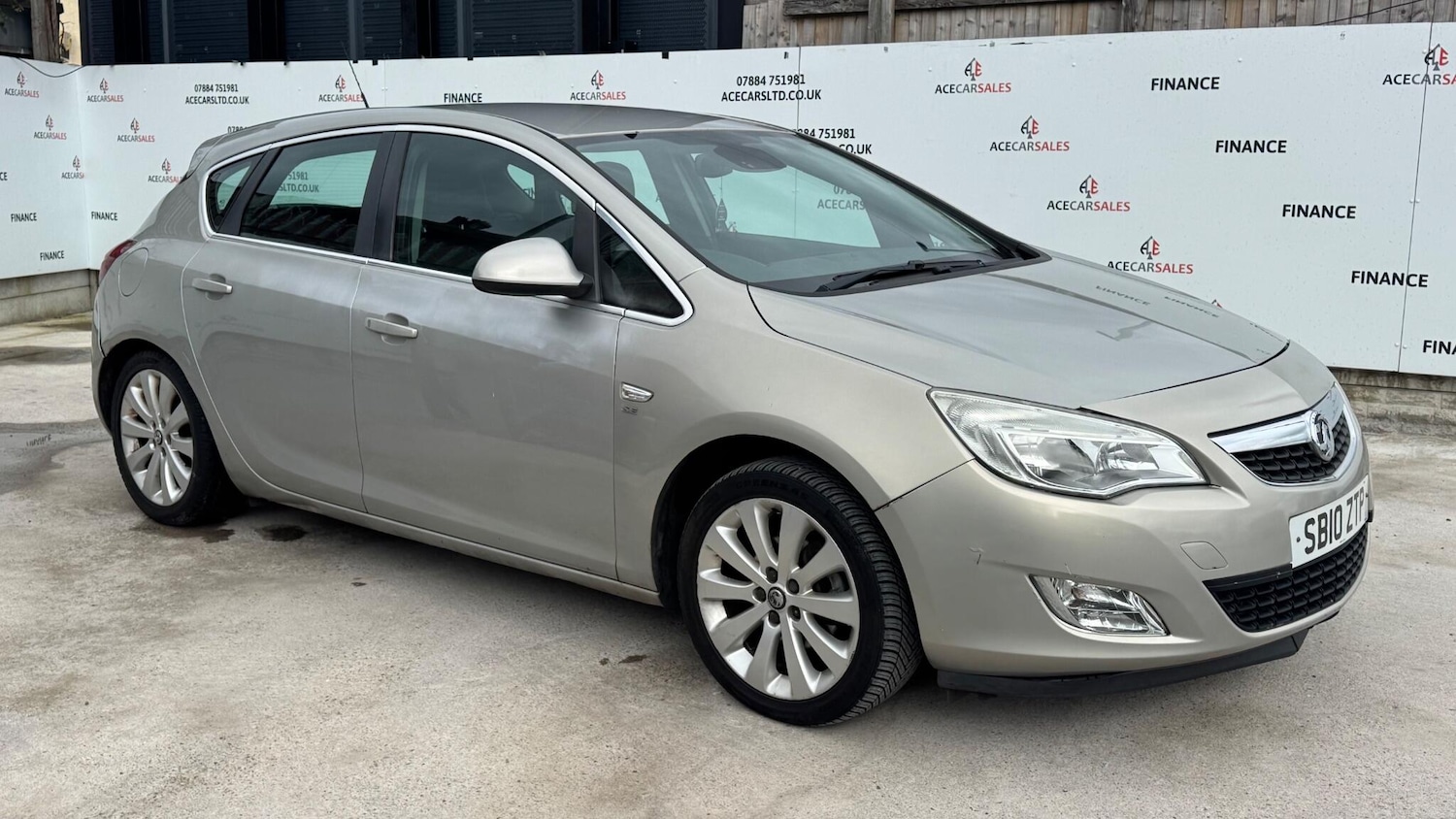 Used Vauxhall Astra 2010 for sale - 77883118: Photo 4