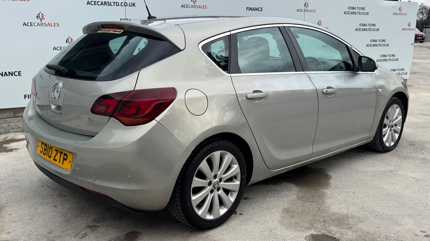 Used Vauxhall Astra 2010 for sale - 77883118: Photo 8