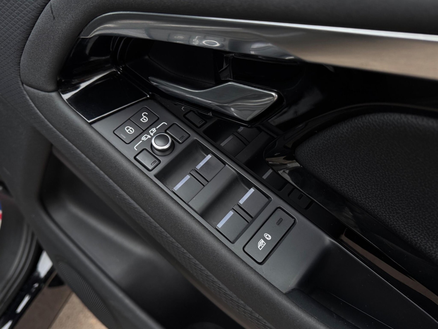 Used Land Rover Range Rover Evoque for sale - 77537318: Photo 76