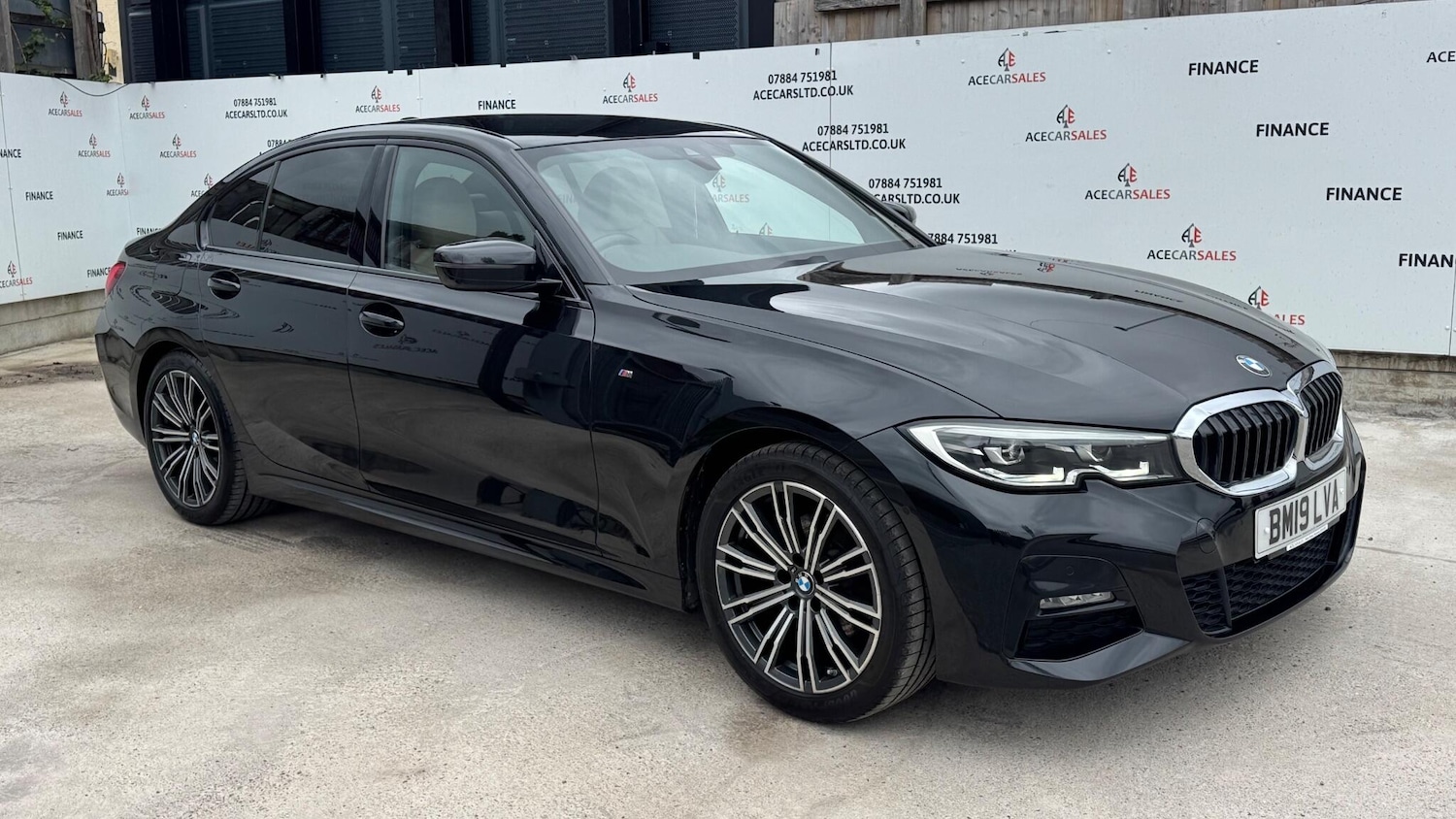 Used BMW 3 Series 2019 for sale - 78100789: Photo 2