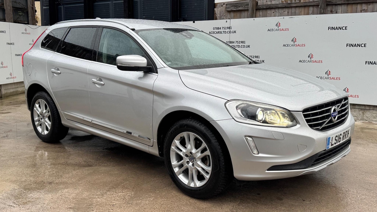 Used Volvo XC60 2016 for sale - 77469280: Photo 2