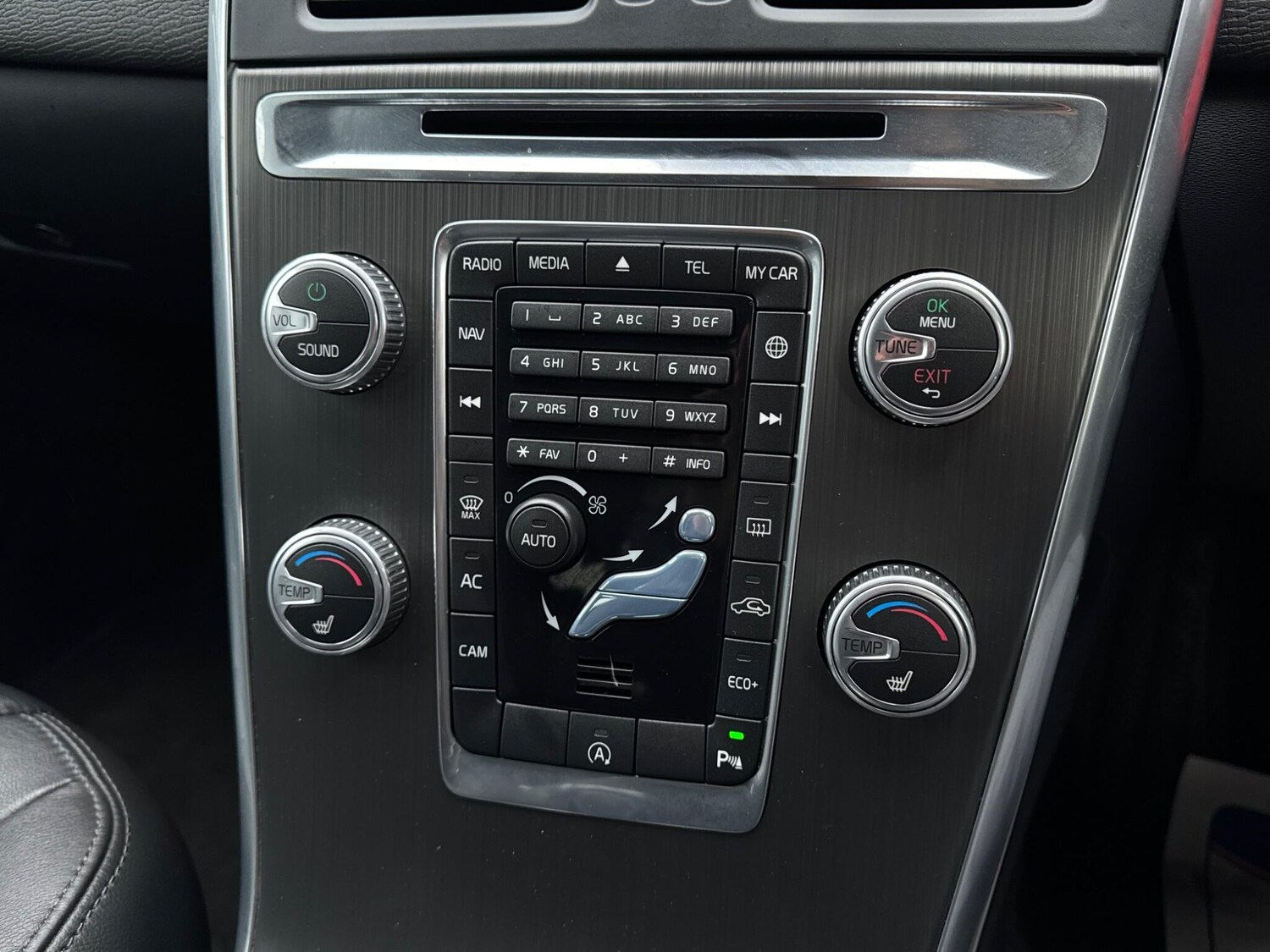 Used Volvo XC60 2016 for sale - 77469280: Photo 25