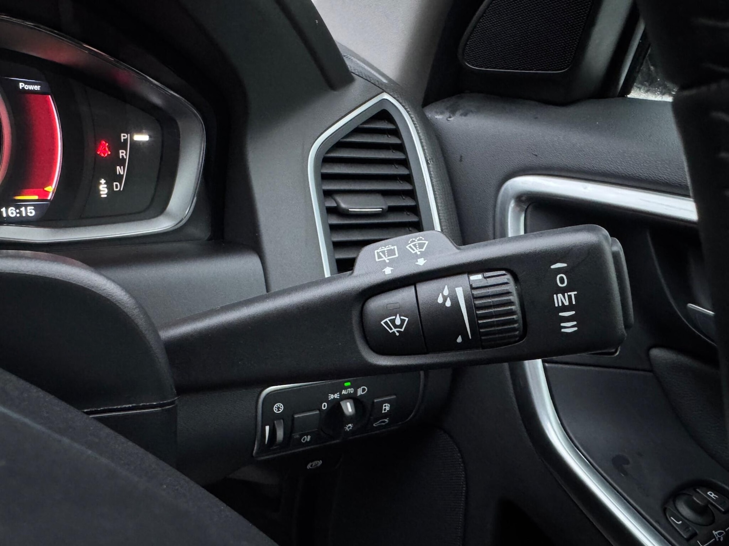 Used Volvo XC60 2016 for sale - 77469280: Photo 32