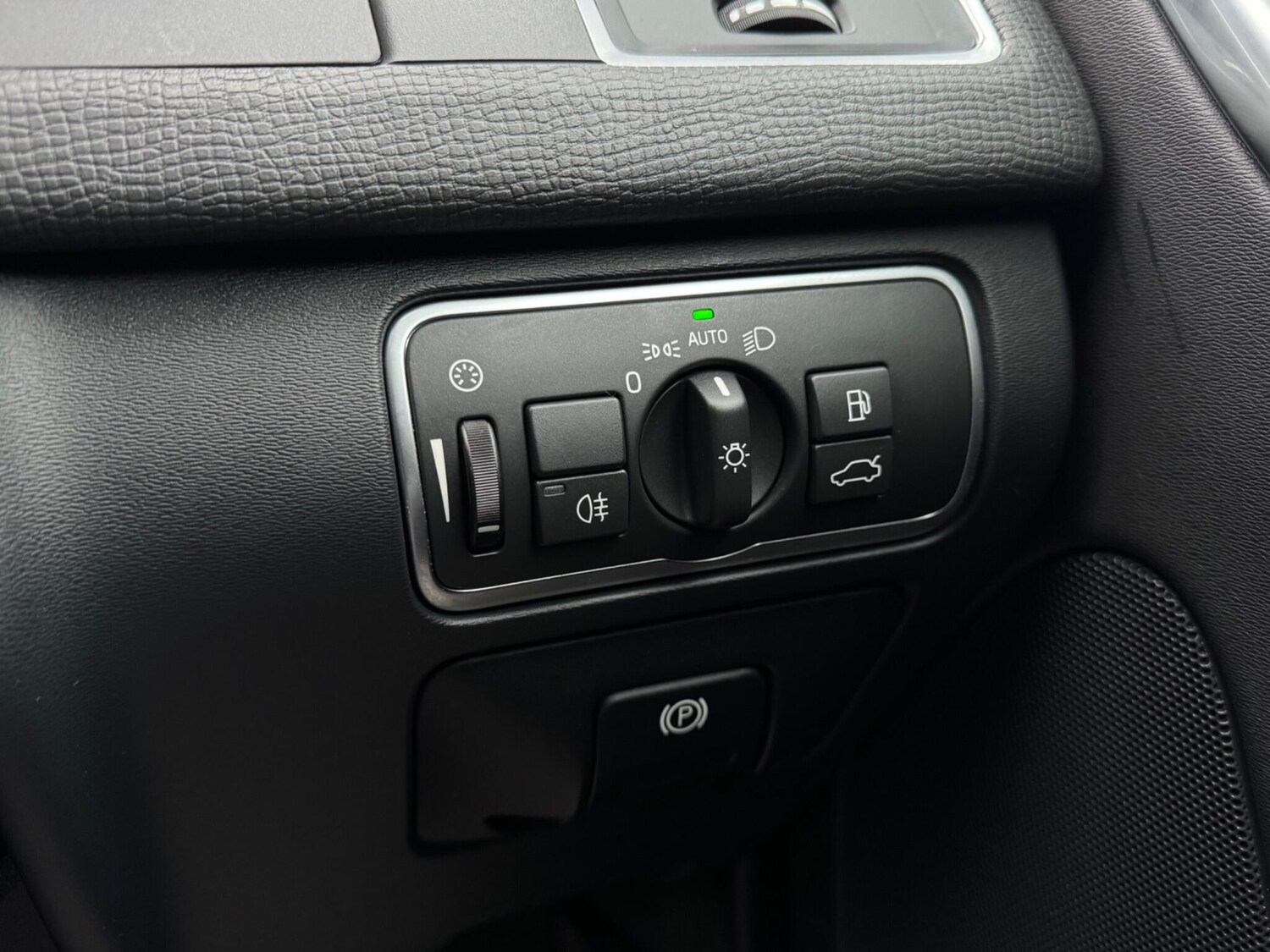 Used Volvo XC60 2016 for sale - 77469280: Photo 56