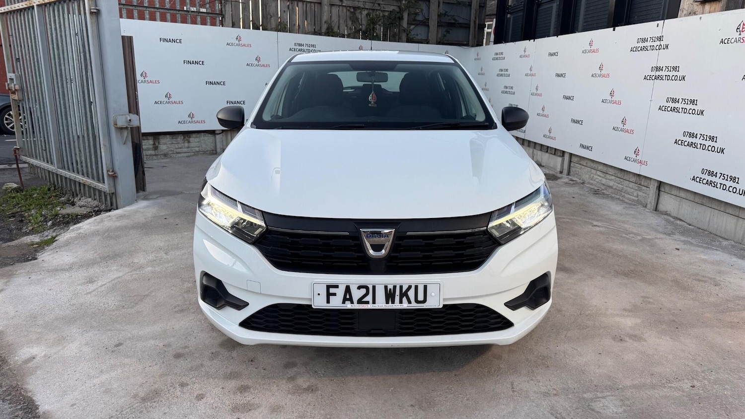 Used Dacia Sandero 2021 for sale - 76634094: Photo 3