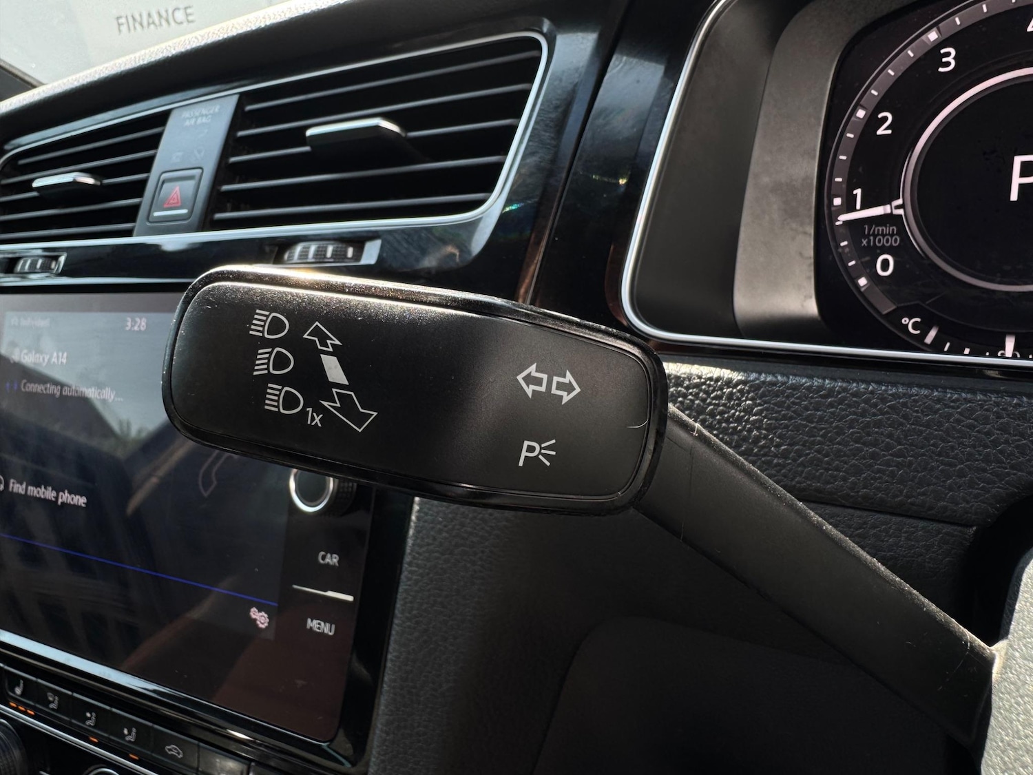 Used Volkswagen Golf for sale - 76996623: Photo 31