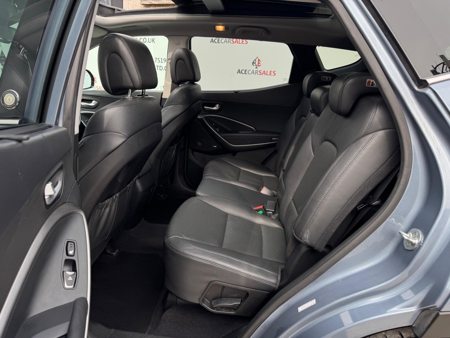 Used Hyundai Santa Fe 2018 for sale - 77993060: Photo 18