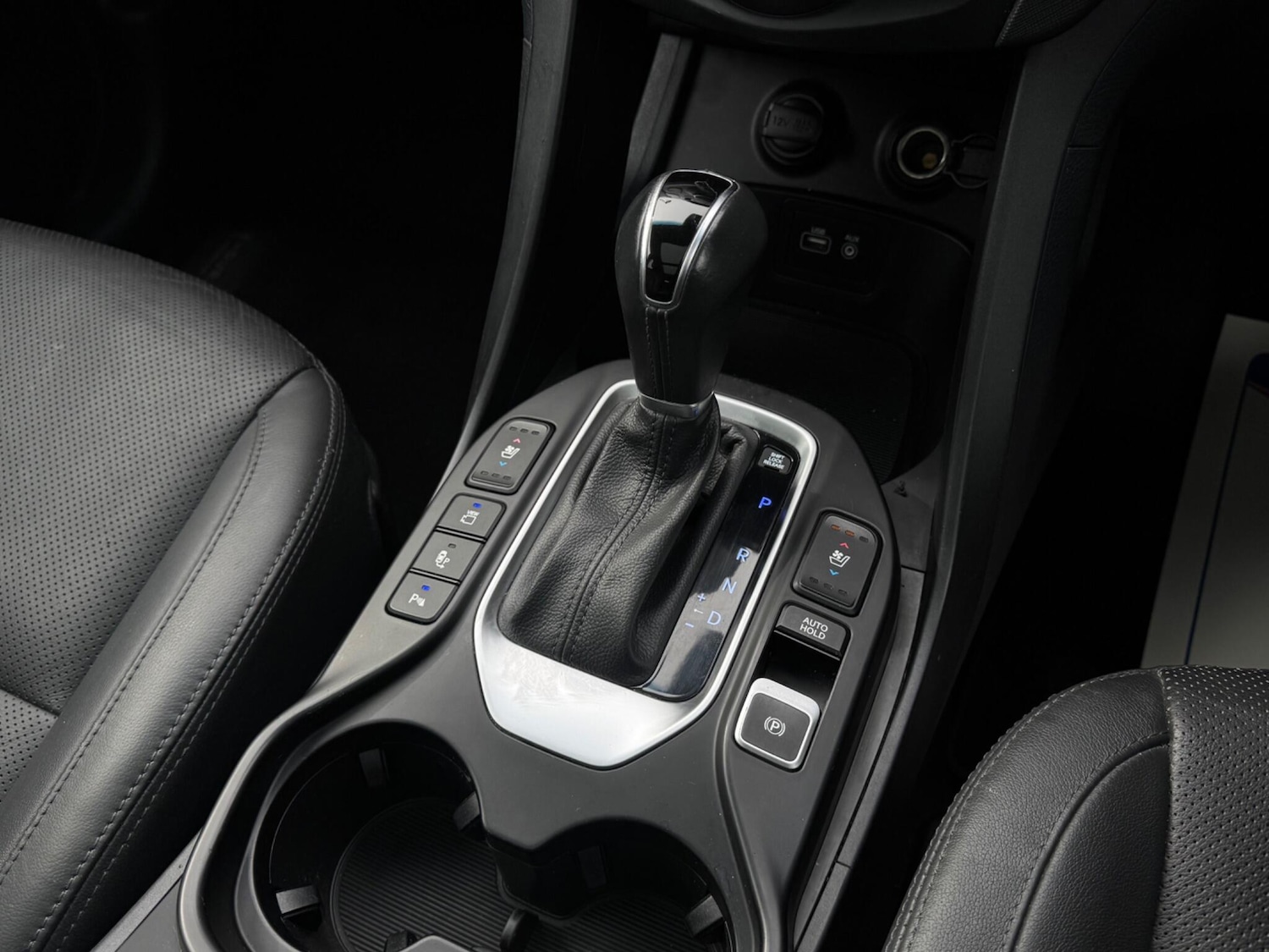 Used Hyundai Santa Fe 2018 for sale - 77993060: Photo 29