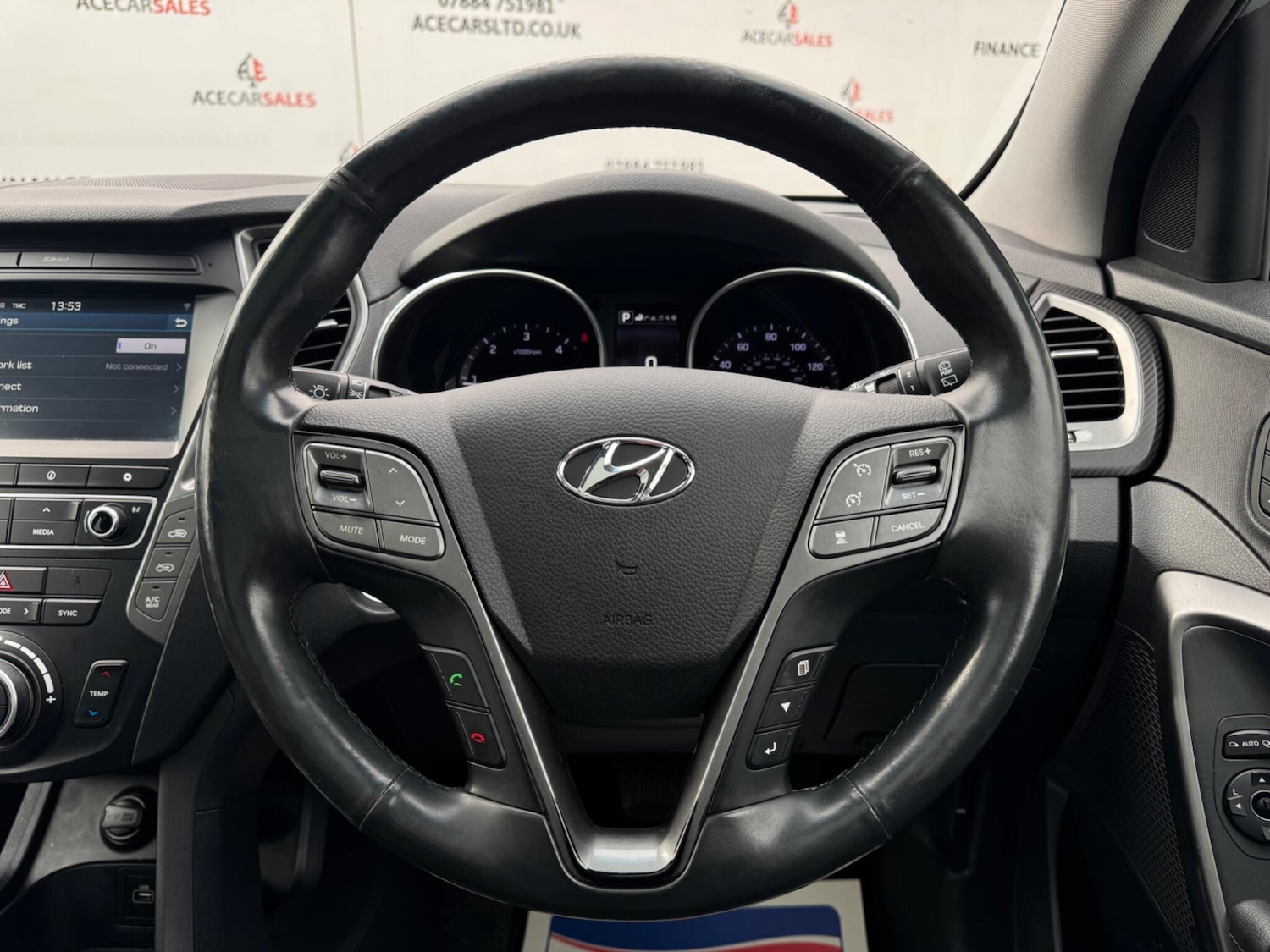 Used Hyundai Santa Fe 2018 for sale - 77993060: Photo 32