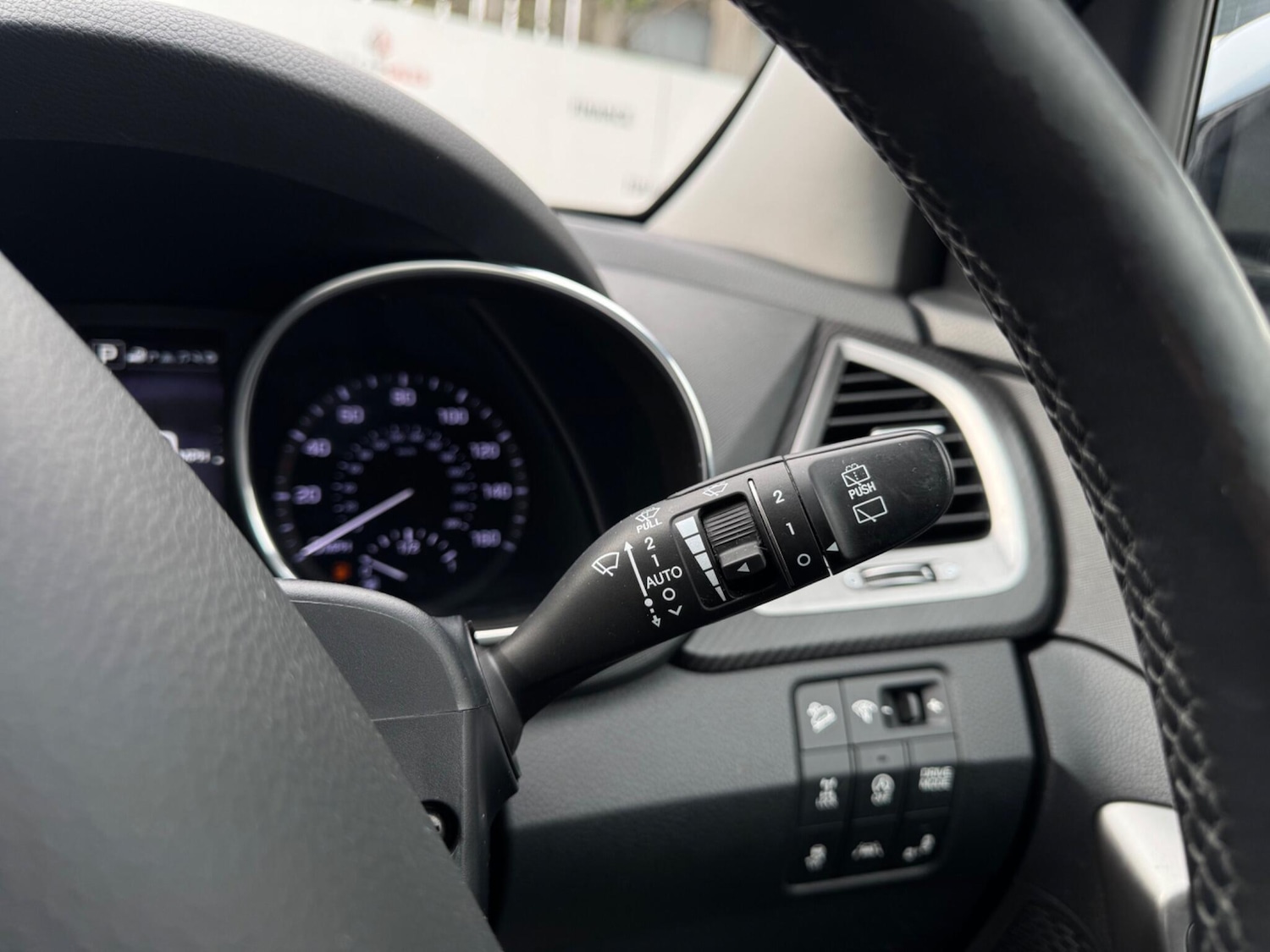 Used Hyundai Santa Fe 2018 for sale - 77993060: Photo 38