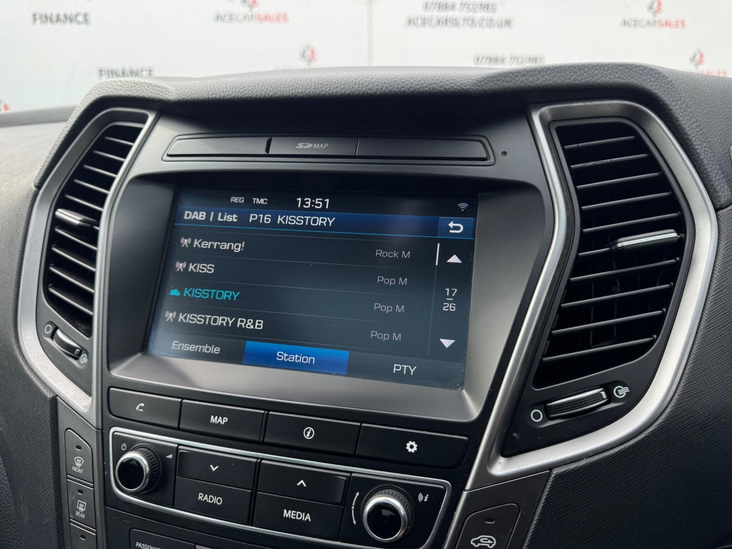 Used Hyundai Santa Fe 2018 for sale - 77993060: Photo 47