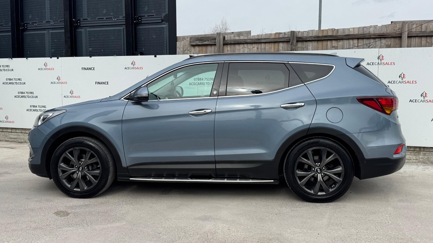 Used Hyundai Santa Fe 2018 for sale - 77993060: Photo 5