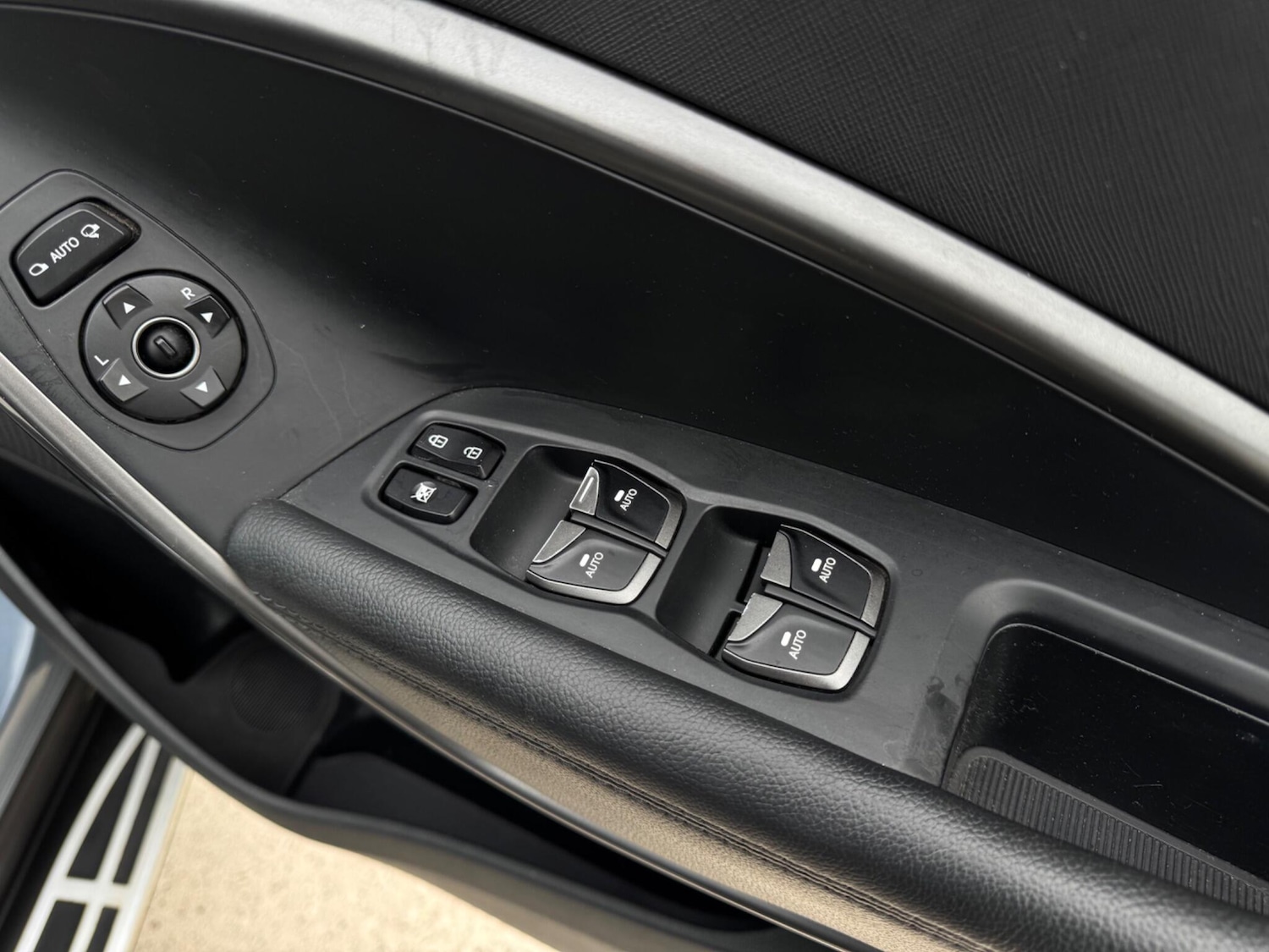 Used Hyundai Santa Fe 2018 for sale - 77993060: Photo 63