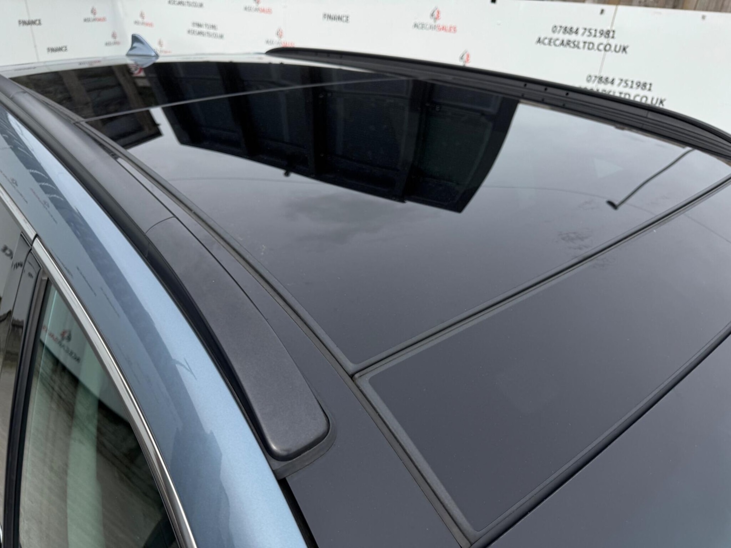 Used Hyundai Santa Fe 2018 for sale - 77993060: Photo 74