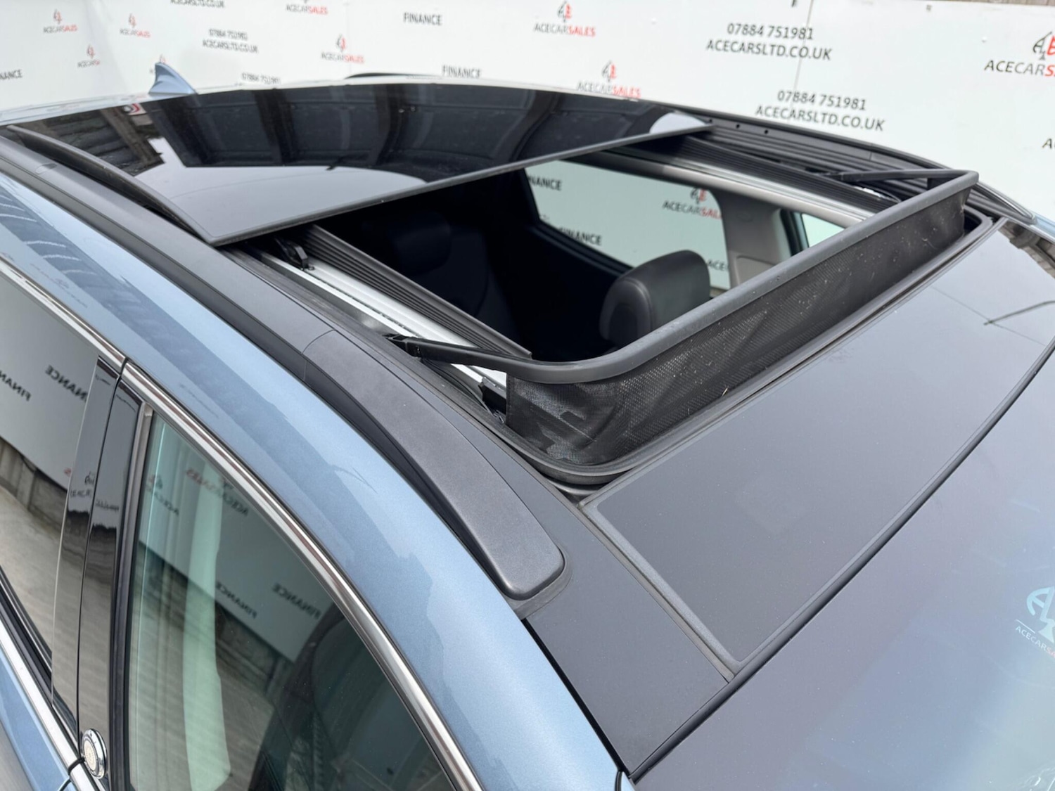 Used Hyundai Santa Fe 2018 for sale - 77993060: Photo 76