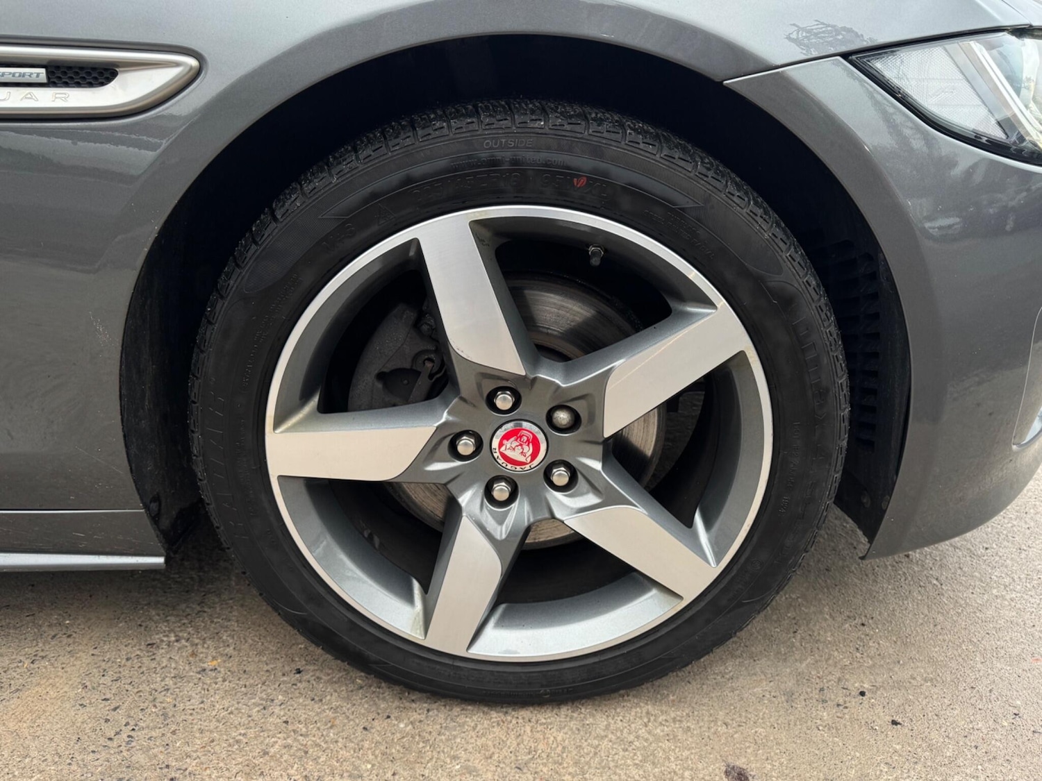 Used Jaguar XE 2018 for sale - 76990759: Photo 71