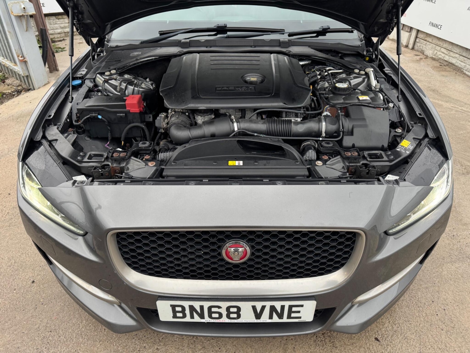 Used Jaguar XE 2018 for sale - 76990759: Photo 73