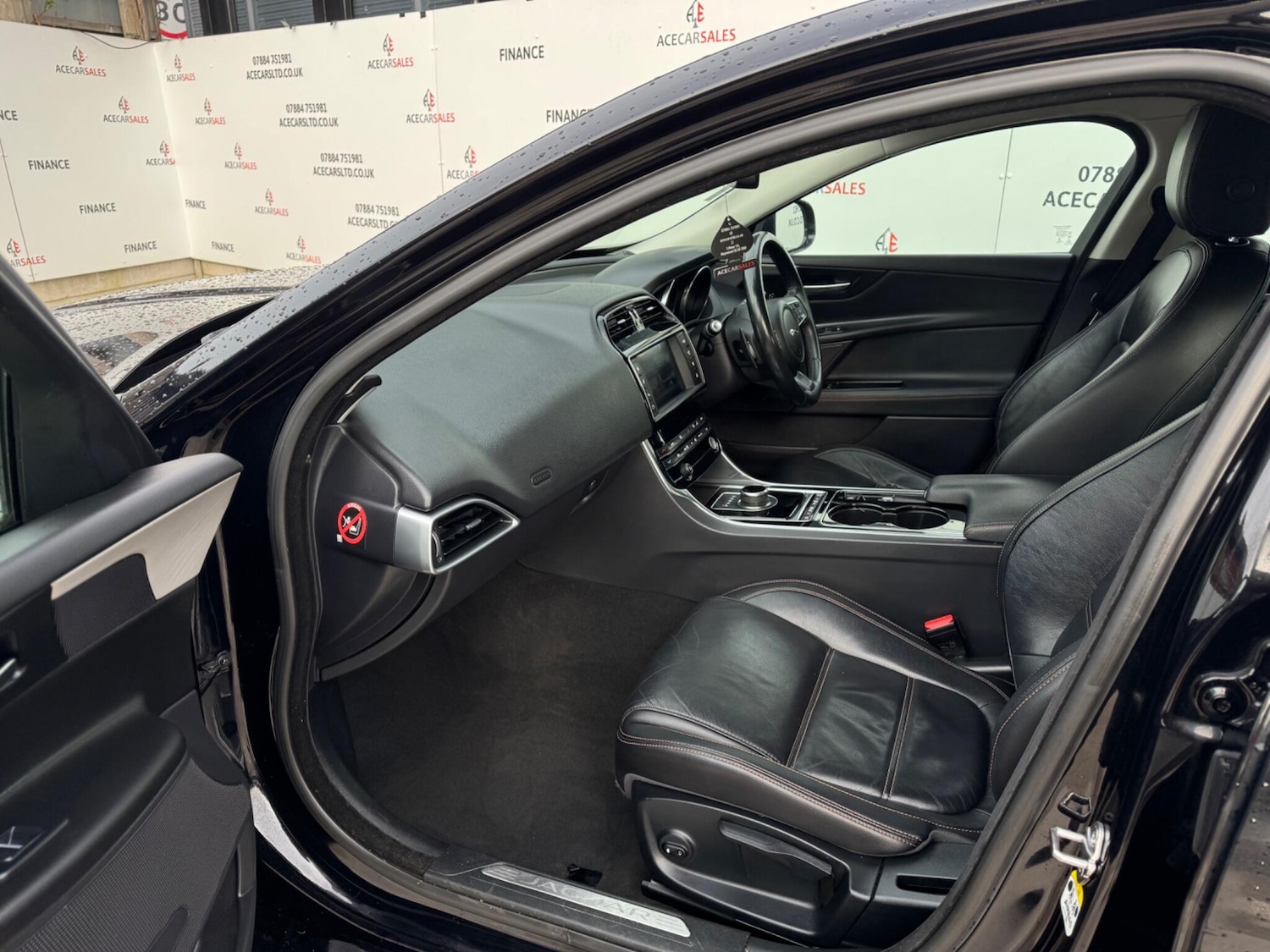 Used Jaguar XE 2018 for sale - 77455559: Photo 17