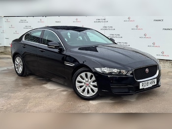 Used Jaguar XE 2018 for sale - 77455559: Photo