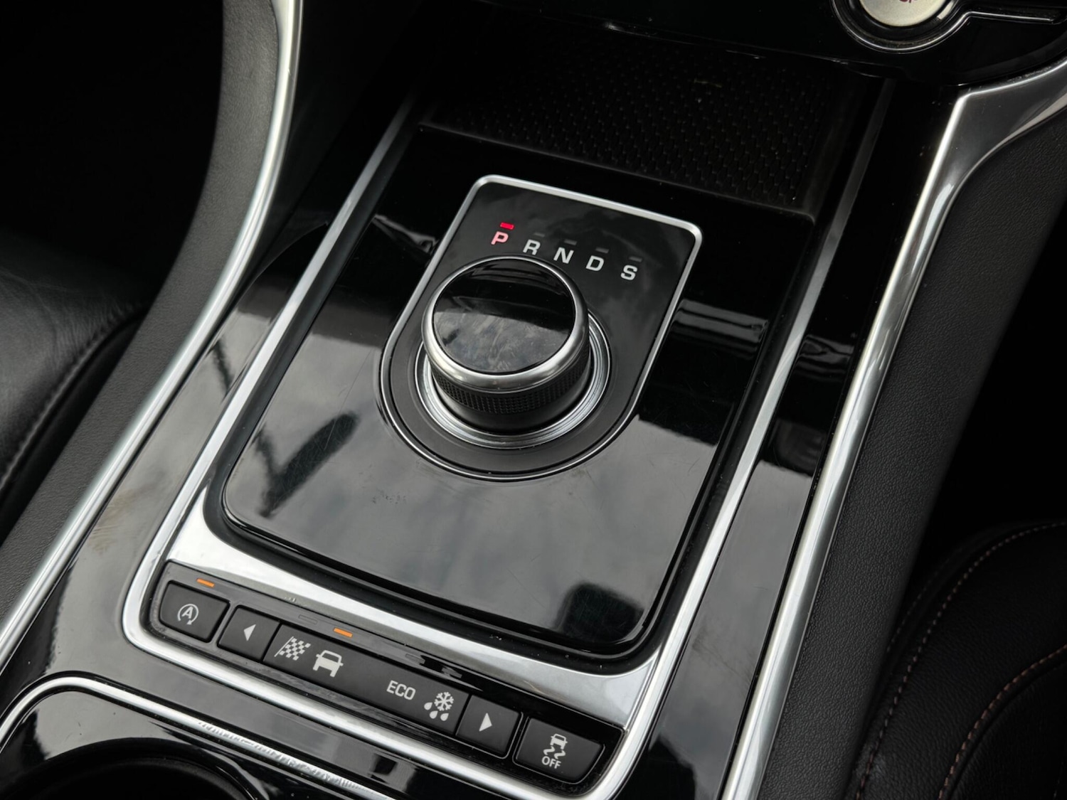 Used Jaguar XE 2018 for sale - 77455559: Photo 26