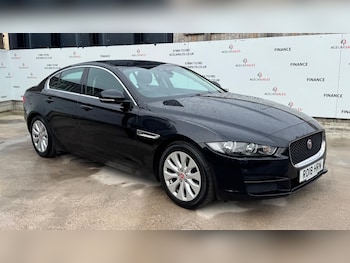 Used Jaguar XE 2018 for sale - 77455559: Photo