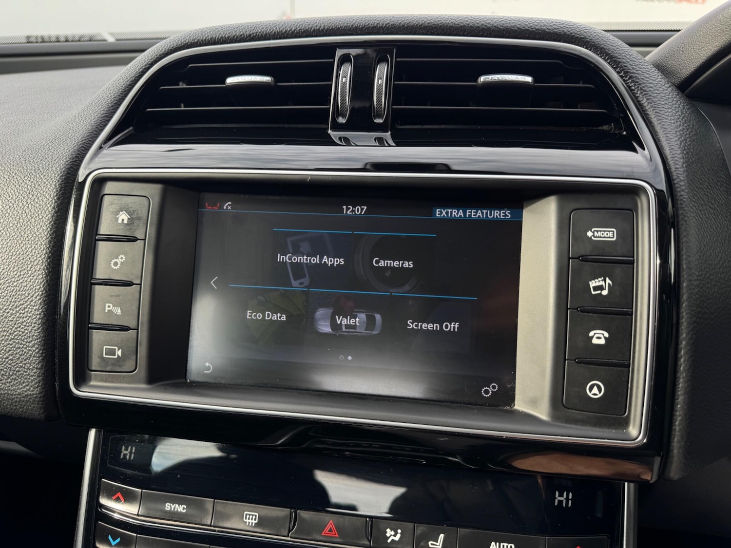 Used Jaguar XE 2018 for sale - 77455559: Photo 43