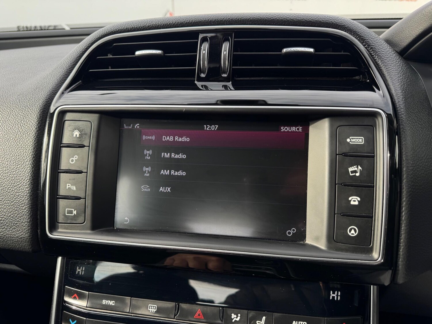 Used Jaguar XE 2018 for sale - 77455559: Photo 47